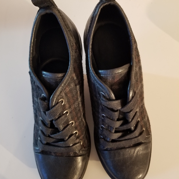 Aldo Wedge Booties - Picture 5 of 6